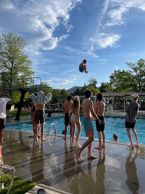 Meadows Swim And Tennis Club