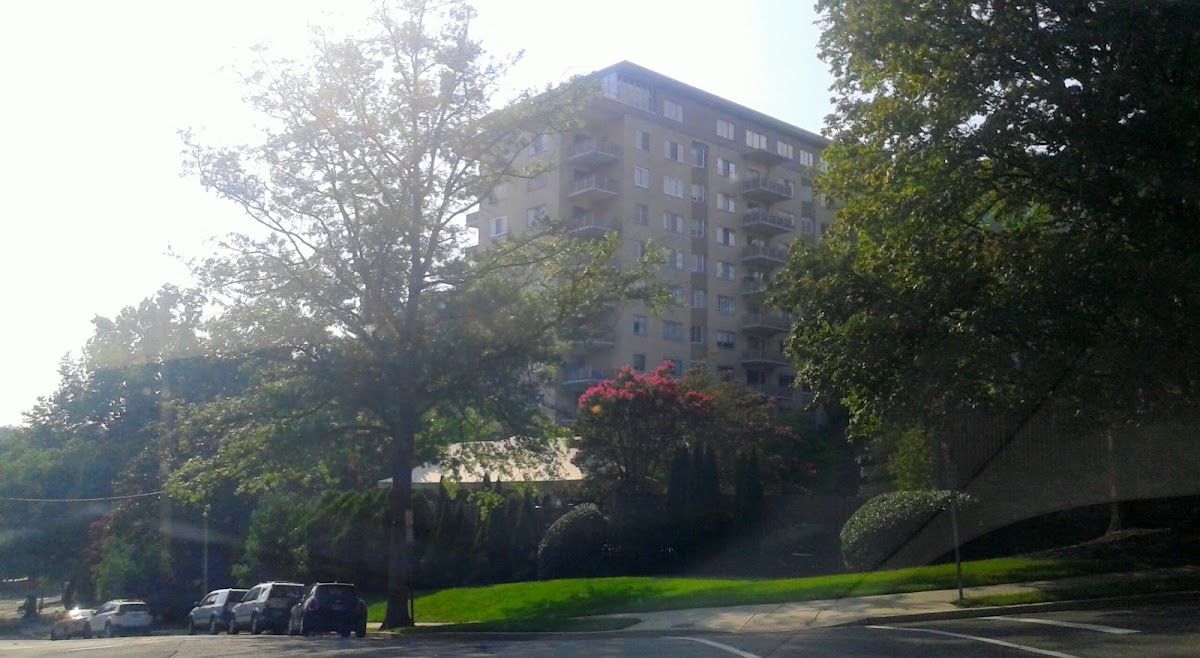 Glover Park Courts